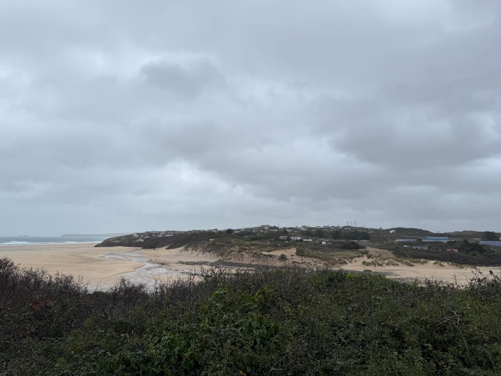 Lot: 36 - FREEHOLD LAND AND BEACH WITH BREATHTAKING VIEWS - Views over Porthkidney and Hayle Towans